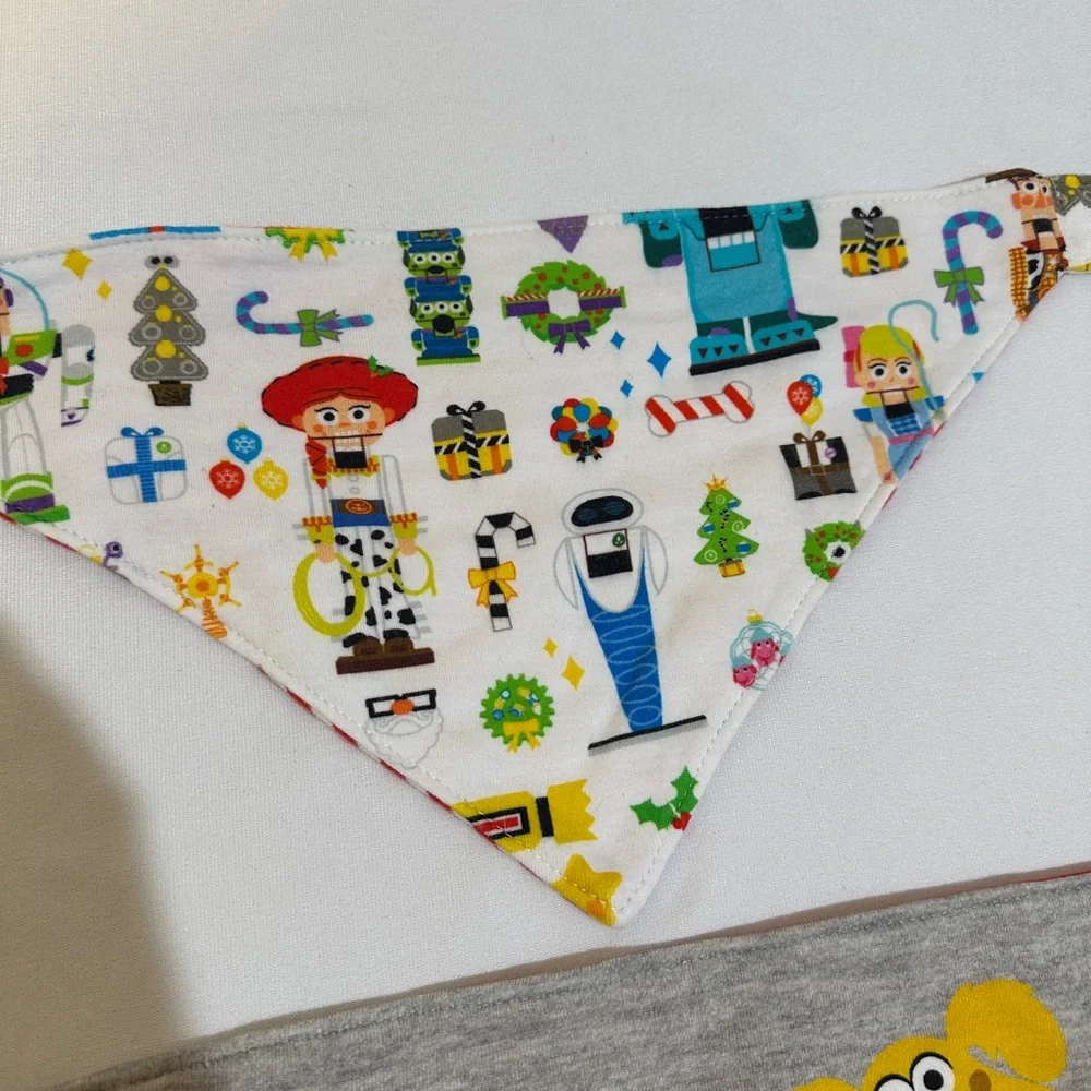 Disney Pixar Christmas Pet bandana Set